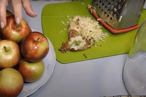 На тру яблоки