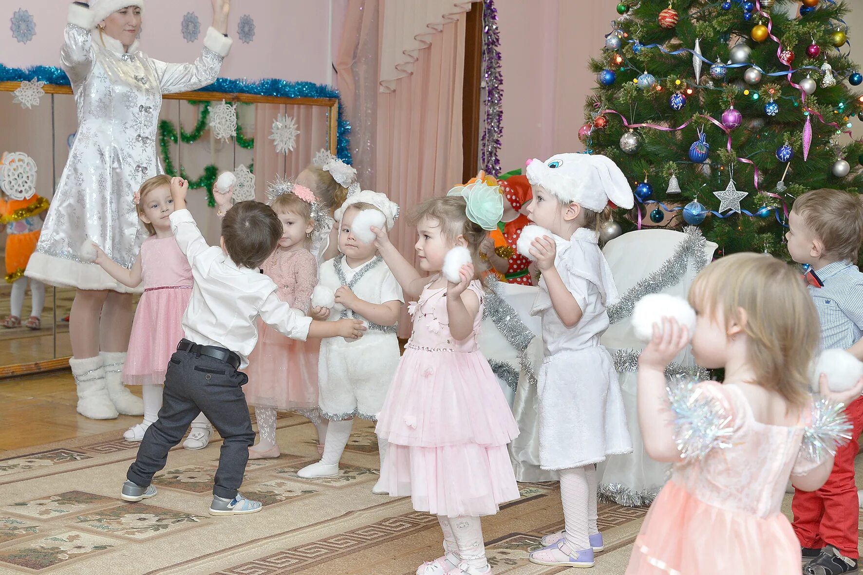 Новогодний утренник в ясельной. Новогодний утренник в ясельной