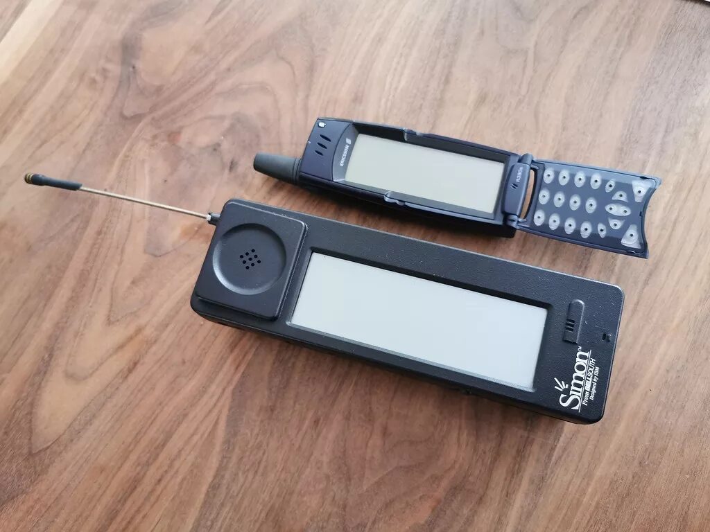 Ericsson r380. Смартфон 1990. Смартфон IBM Simon. Смартфоны 1990 Simon. Ibm simon