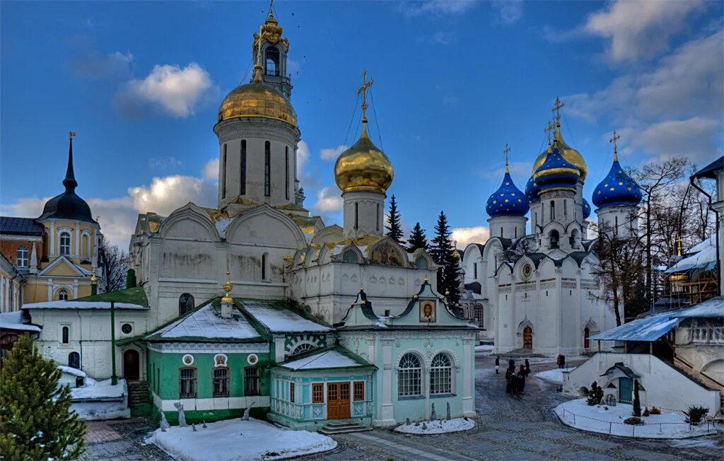 Монастырь святой троице сергиев. Троице-Сергиева Лавра Сергиев Посад. Троицкий (Троице-Сергиев) монастырь. Ансамбль Троице-Сергиевой Лавры Сергиев Посад. Троицкий монастырь (Троице - Сергиевой Лавра).