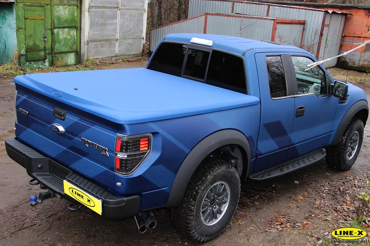 X line раптор. Ford покраска раптором. Dodge caliber черный раптор. Line x y line x y. Toyota tundra 2021 line x.