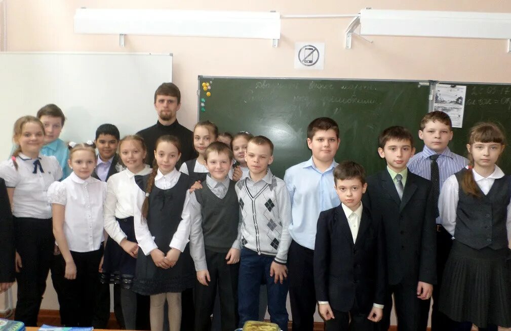 Электронный журнал курчатов 6 курская область. Гимназия №2 курчатов. 6 школа города курчатов. мбоу гимназия 1 курчатов. школа 3 курчатов учителя.