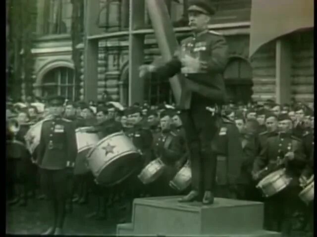 Лещенко день победы видео. Лещенко день Победы 1975. Лещенко день Победы. Лев Лещенко 1975 год день Победы. Лев Лещенко день Победы как создавалось.