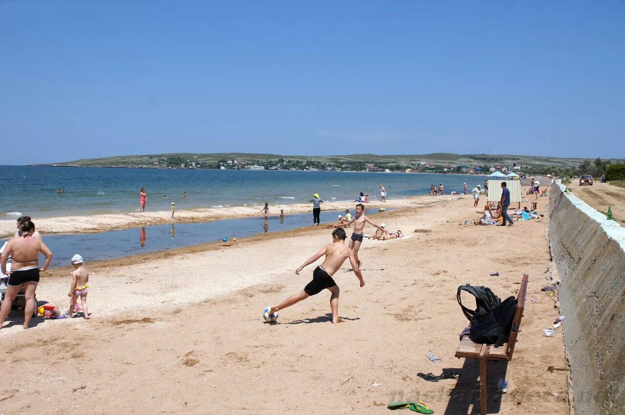 Щелкино азовское море фото продам кафе на берегу моря в Щелкине