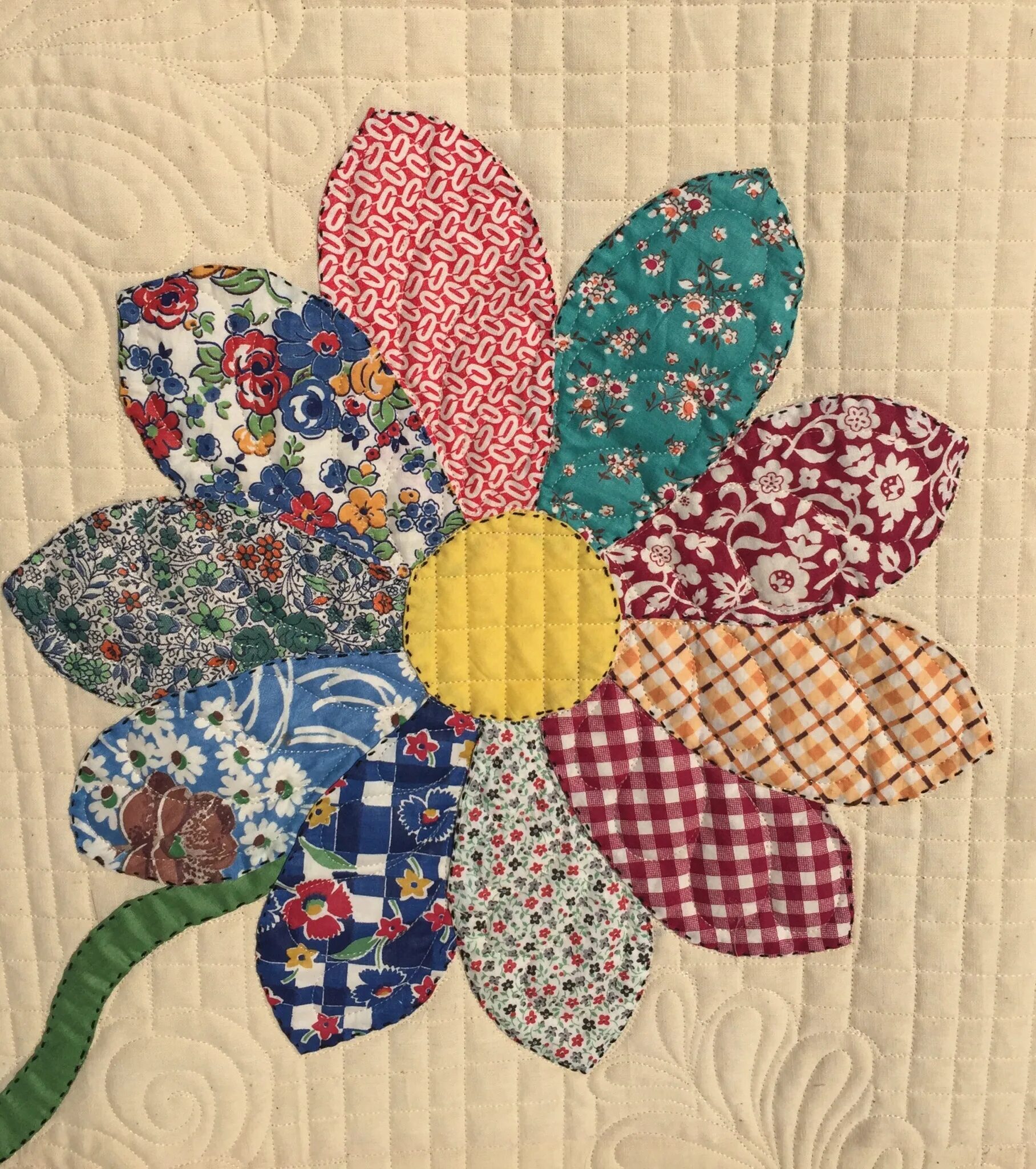 лоскутная аппликация. картины из лоскутков ткани своими руками техника пэчворк. аппликация из лоскутков ткани. аппликация из лоскутков ткани. аппликация из лоскутков.