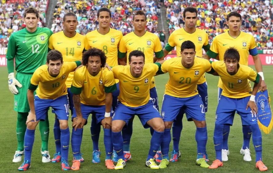 сборная бразилии ринальдо 2012. бразилия аргентина колумбия эквадор. форма бразильских футболистов. сборная бразилии 2012. бразилия 2012.