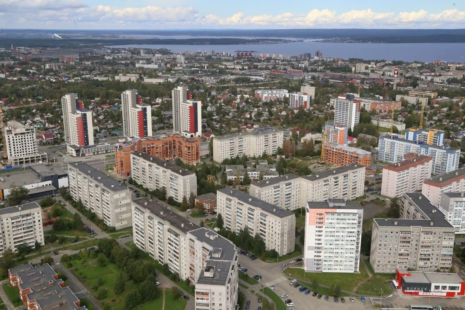 Петрозаводск сайт города. Столица Карелии Петрозаводск. Петрозаводск с высоты птичьего. Петрозаводск с птичьего полета. Петрозаводск с высоты птичьего полета.