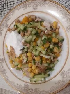 Салат с блинами курицей огурцами