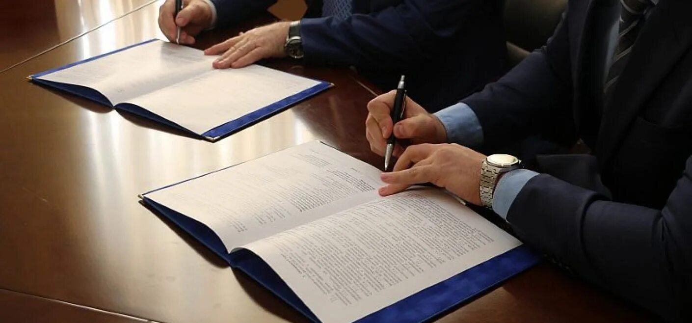 Подписание соглашения. Подписано соглашение о сотрудничестве. Заключение соглашения. Подписание международных договоров.