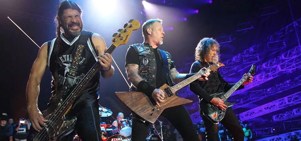 Металлика Live. Металика Трухилио лайв. Metallica Robert Trujillo 2015. Metallica Live 91-93. Офицеры в исполнении группы металлика