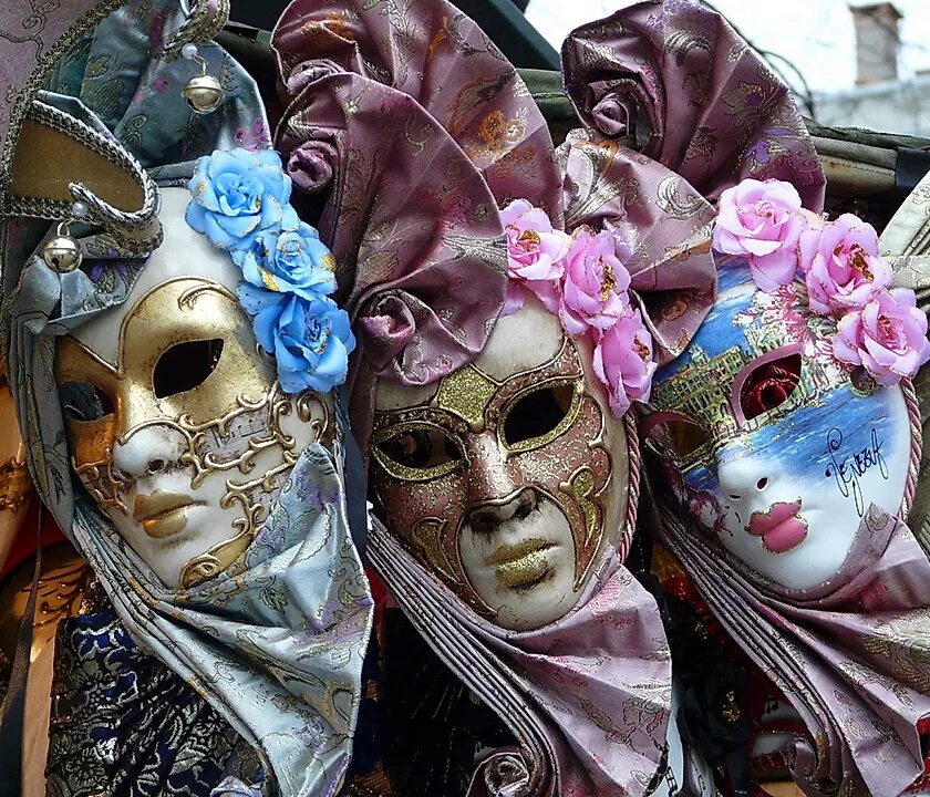 Все маски фото. Необычные маски театральные. венецианский театр масок. современные карнавальные маски. театральная маска венеция.