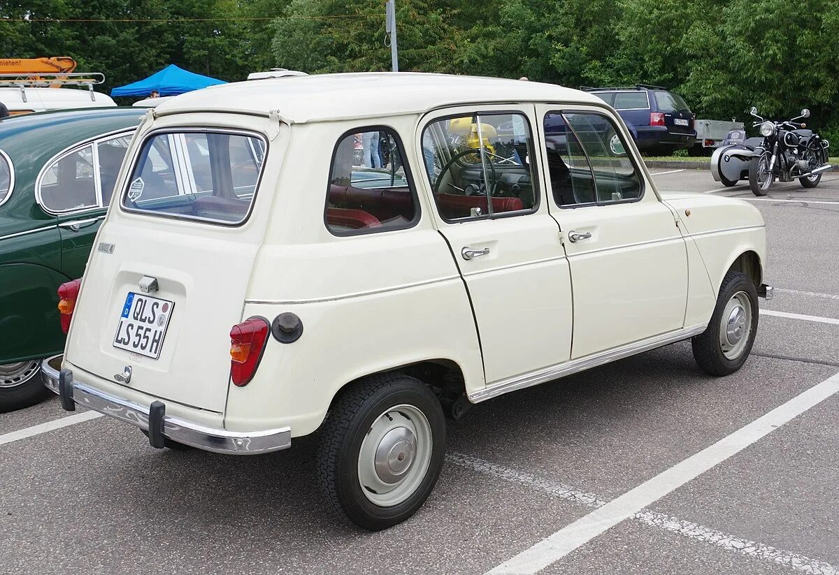 Рено 4 купить бу. Renault 4 1966. Renault 4 1961. Renault 4 1962. Renault 4.