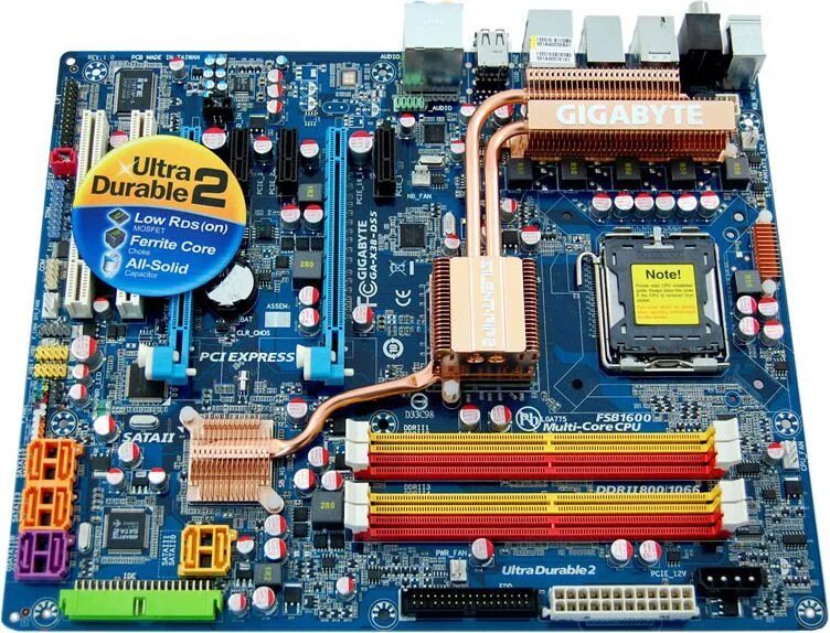 Gigabyte ga x. Gigabyte ga x38 ds5. ga-x38-ds5. gigabyte ga x83 ds5. gigabyte ga-x38-ds5 характеристики.