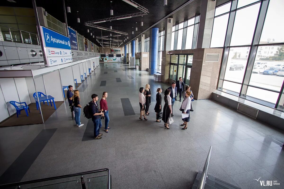 Terminal 1.9 b. Старый аэропорт Владивосток. Аэропорт Кневичи старый терминал. Владивосток терминал Экспо. Аэропорт Владивосток терминал б.