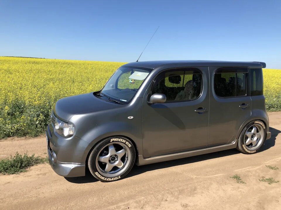 Ниссан куба отзывы. Ниссан куб 2017. Nissan Cube z12. Nissan Cube 1. Nissan Cube Offroad.