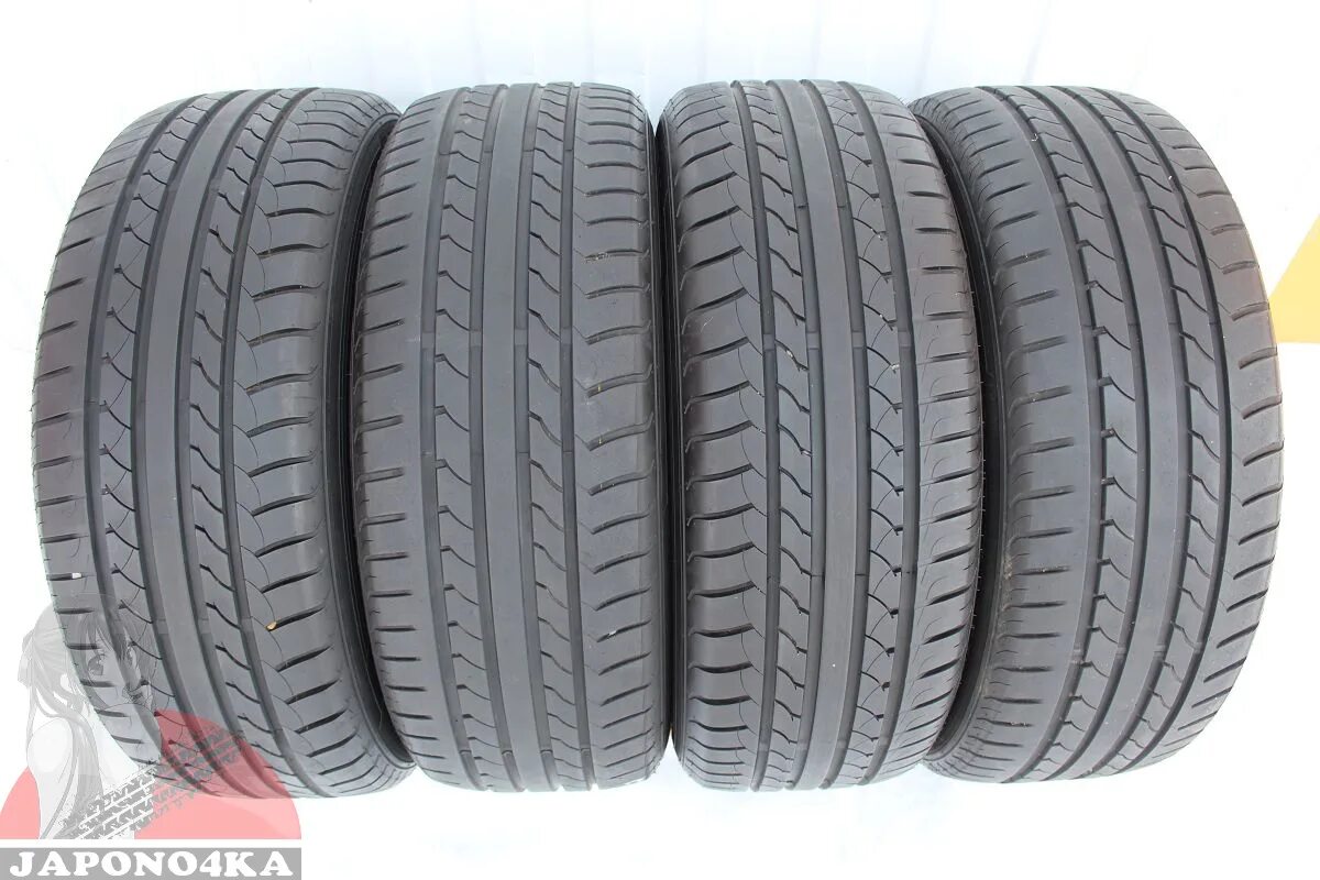 Шины 235 60 б у. Kumho kh17. Kumho Solus kh17. Kumho Solus 225*65 r 17. Kumho Solus kh17 215/50 r17.