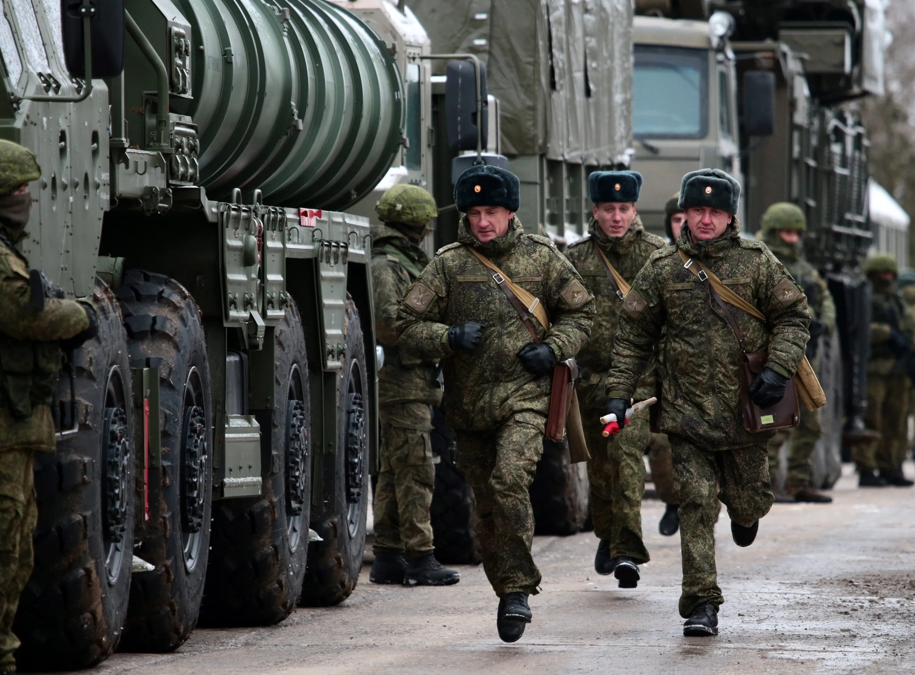 Военное положение. Военное положение в России. Российские войска. Военные на Украине российские войска.