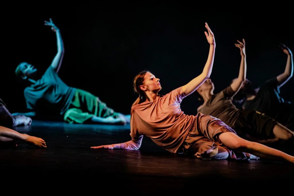 екатеринбург театр оперы и балета пиковая дама. щелкунчик мари и фриц балет. игроки гоголь спектакль малый театр. театральное действие 4. театральное действие 4.