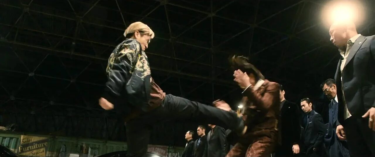 взлеты и падения конец неба 2017. взлёты и падения фильм. High&low the movie 2 / end of sky фильм. High low дорама. взлёты и падения: последняя миссия фильм 2017.