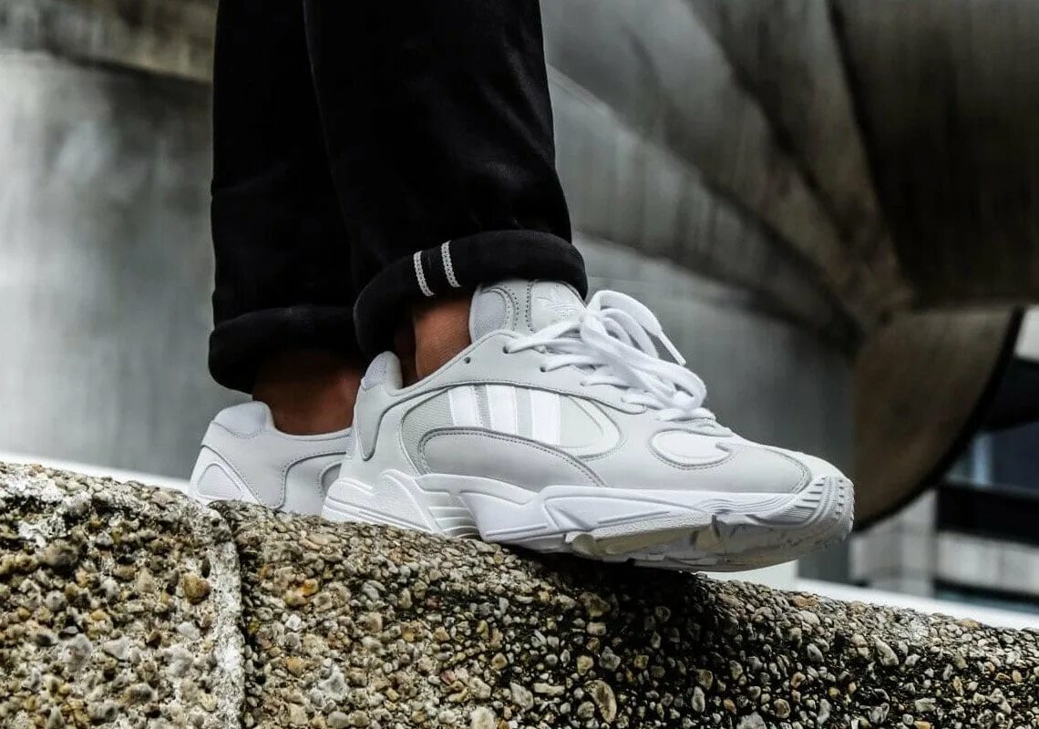 Adidas Yung-1 cloud White. Yung 1 адидас. Yung 1 адидас белые. Adidas Yung-1 cloud.