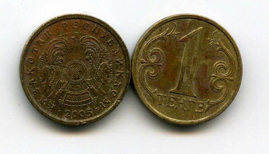 1 Тенге монета. Таньга первая монета. Первые монеты 100 тенге. Монета 5 тенге старинная.