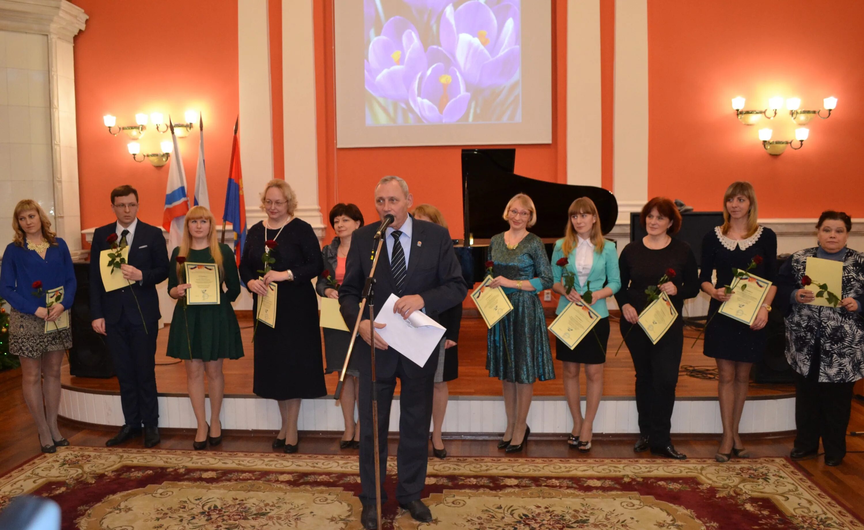 31 садик выборг. Работа в выборге воспитателем. Костюмы хора учителей в школе. Работа в выборге воспитателем. Работа в выборге воспитателем.