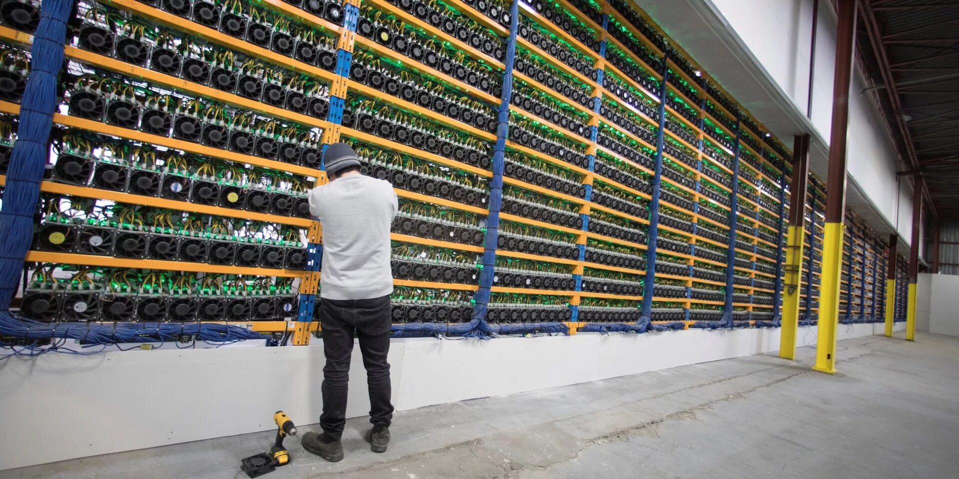 Майнинг ферма. Майнить отзывы. Майнинг ферма 3090. Майнинг ферма 3060 ti. Сервера криптовалюты.
