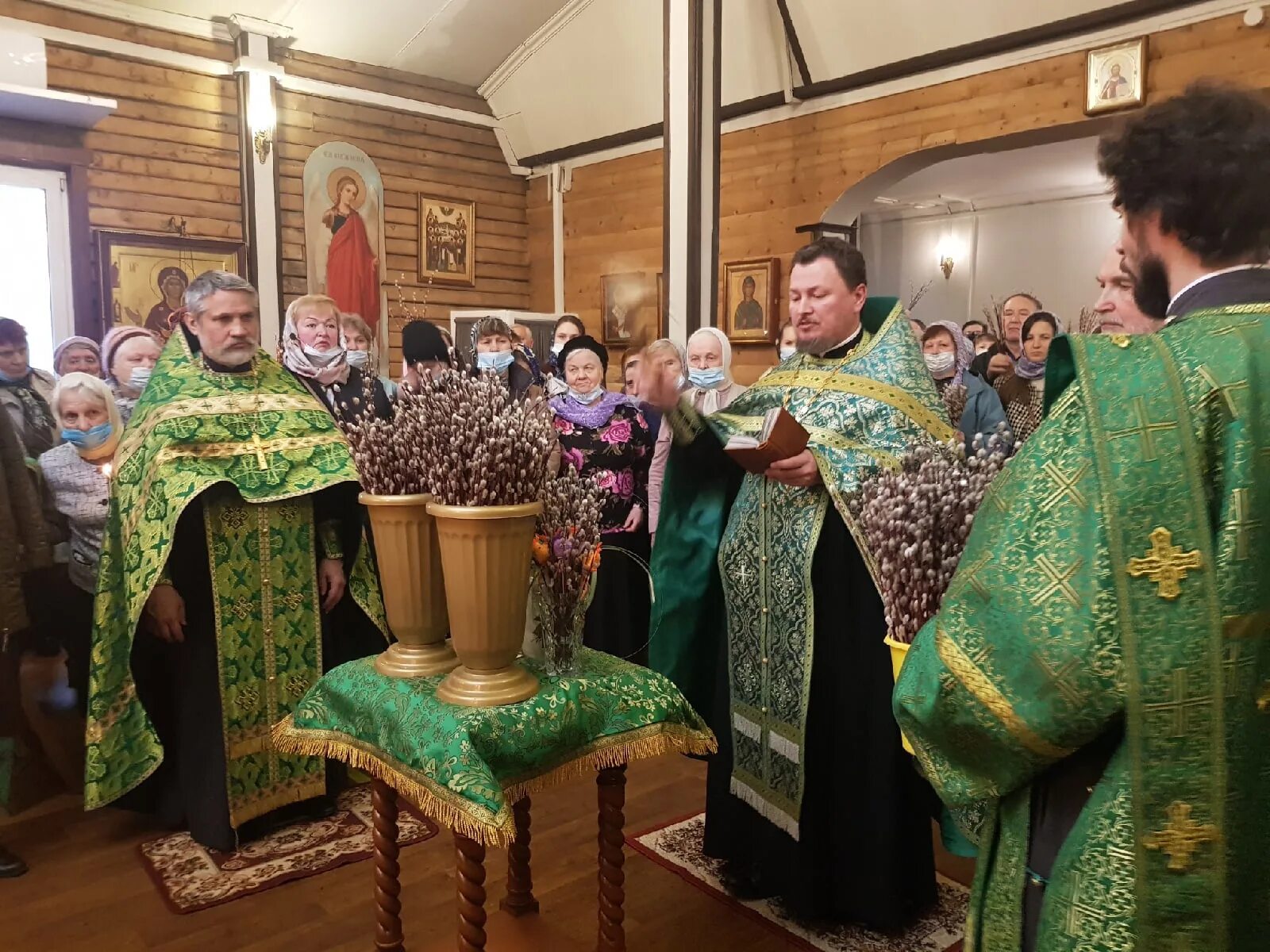 расписание служб в храме всех московских святых в бибирево. расписание служб свято никольский собор. храм даниила московского в кстово. храм благоверного князя даниила московского нахабино посвящение. храм андрея первозванного тарумовка великий пост.