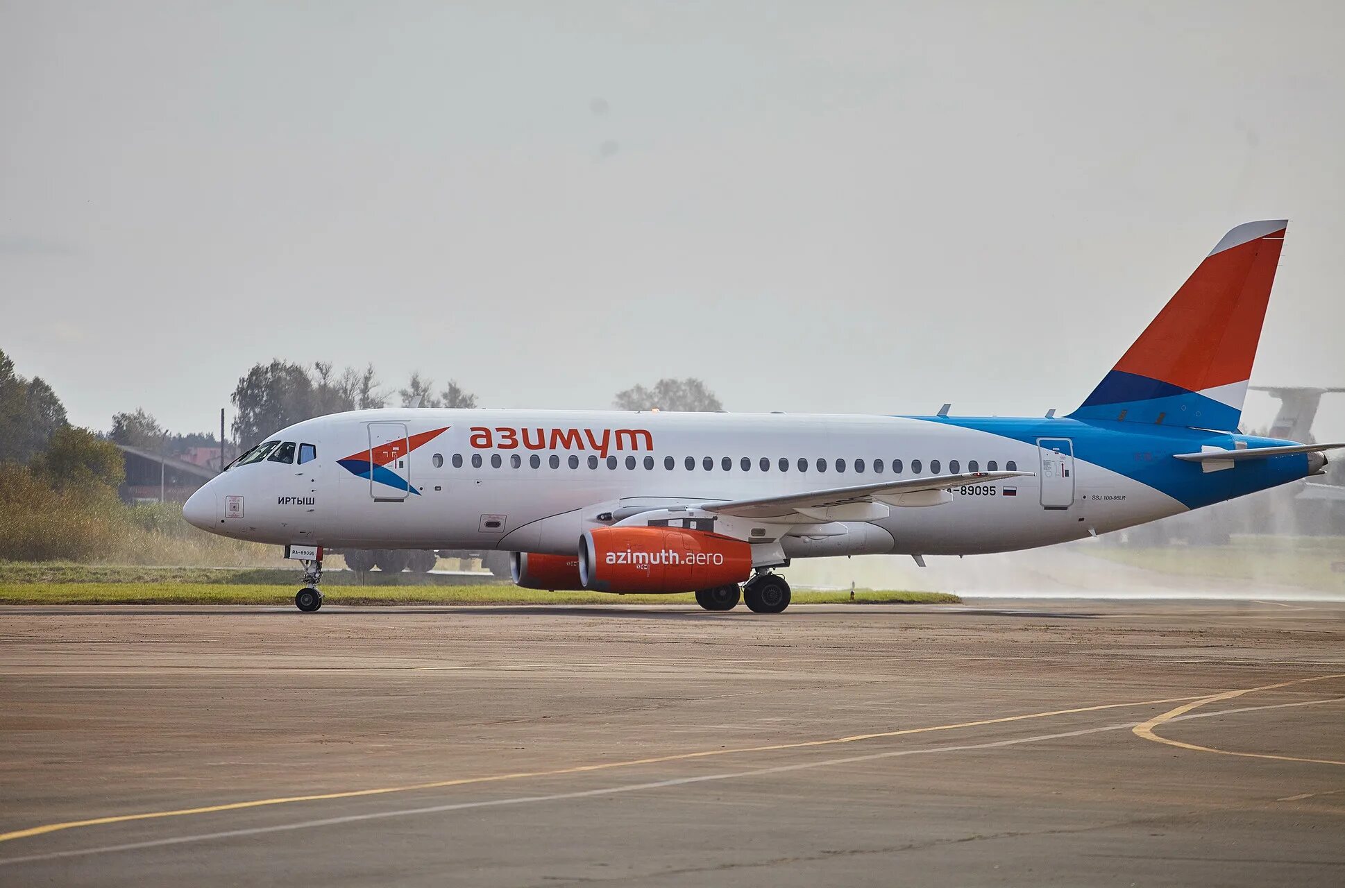 Маршрут самолета псков сочи. Ssj 100 азимут. Самолет москва псков азимут. Псков сочи самолет. Псков сочи самолет.