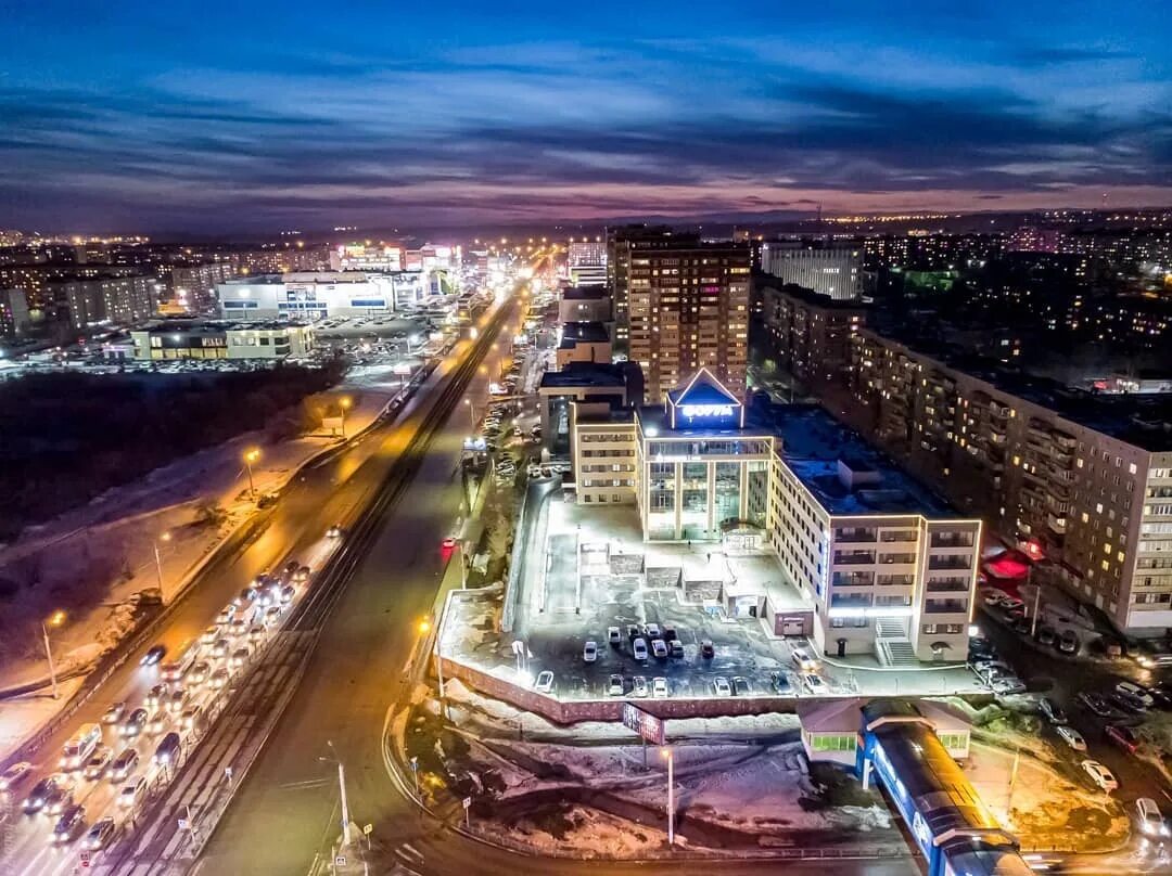 Магнитогорск. Магнитогорск центр города. Ночной Магнитогорск. Город Магнитогорск Челябинская область.