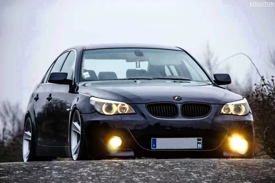 BMW e60. BMW e60 стенс. BMW 5 e60. БМВ м5 е60.