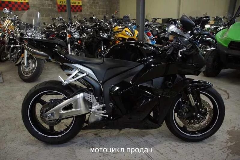 Купить мотоцикл хонда 600. Мотоцикл Honda 600 кубов. Ямаха 600 кубов спортбайк. Мотоцикл Хонда 600 кубов 1997. Мотоцикл Хонда 600 кубов 2002 года.