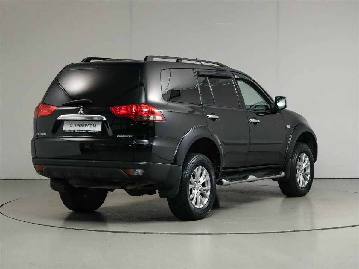 стоит ли брать паджеро спорт. Mitsubishi pajero sport 2013 рестайлинг. Pajero sport 2011. 2. митсубиси паджеро спорт 2010.