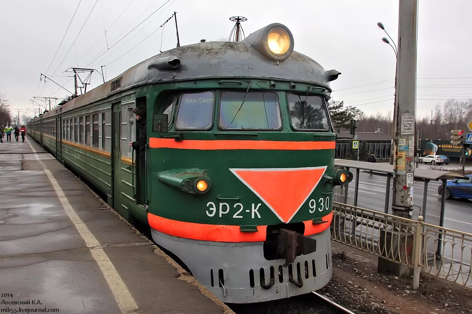Электричка ломоносов. Эр2 электропоезд ссср. советская электричка эр2. эр2к 930. эр2к 930 ржд.