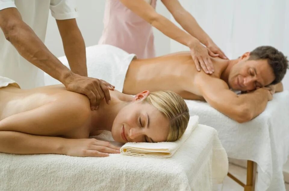 Ntr massage. Массаж. Классический массаж. Классический спа массаж. Красивый массажист.