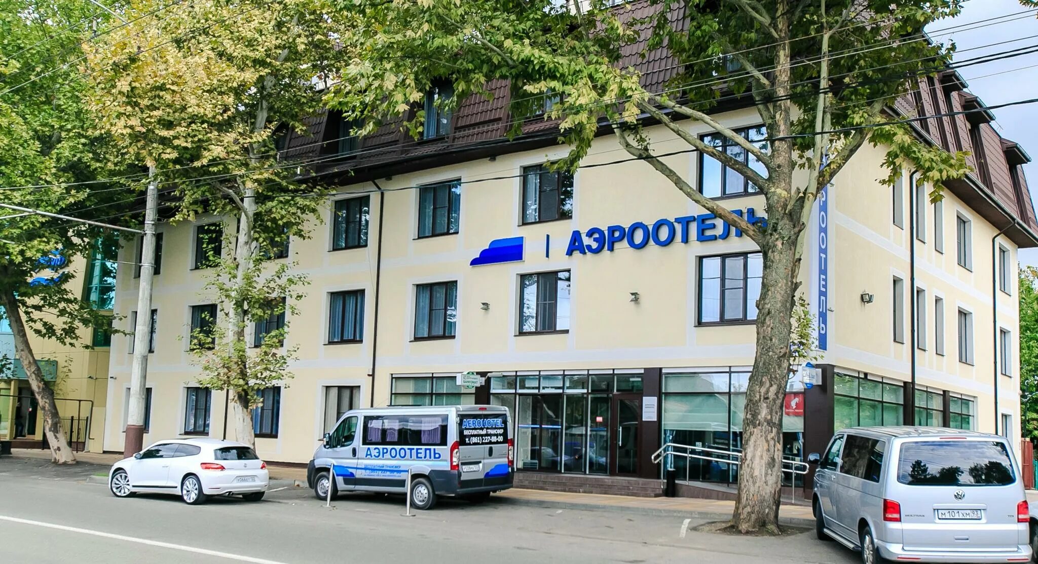 Аэропортовская 37а. Автосалон ключавто краснодар аэропортовская. Бершанская 145/1 краснодар фото. Автосалон краснодар. Аэропортовская 4 1 краснодар.