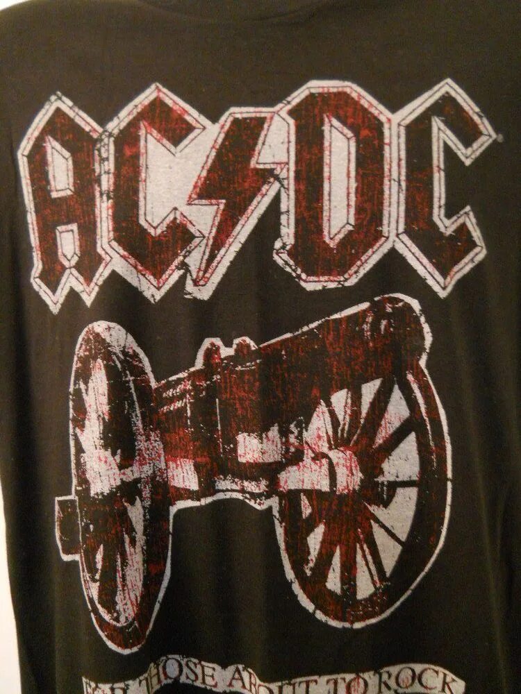 Those about the die. Acdc. футболка ac dc for those about to rock. ac dc в шортах.