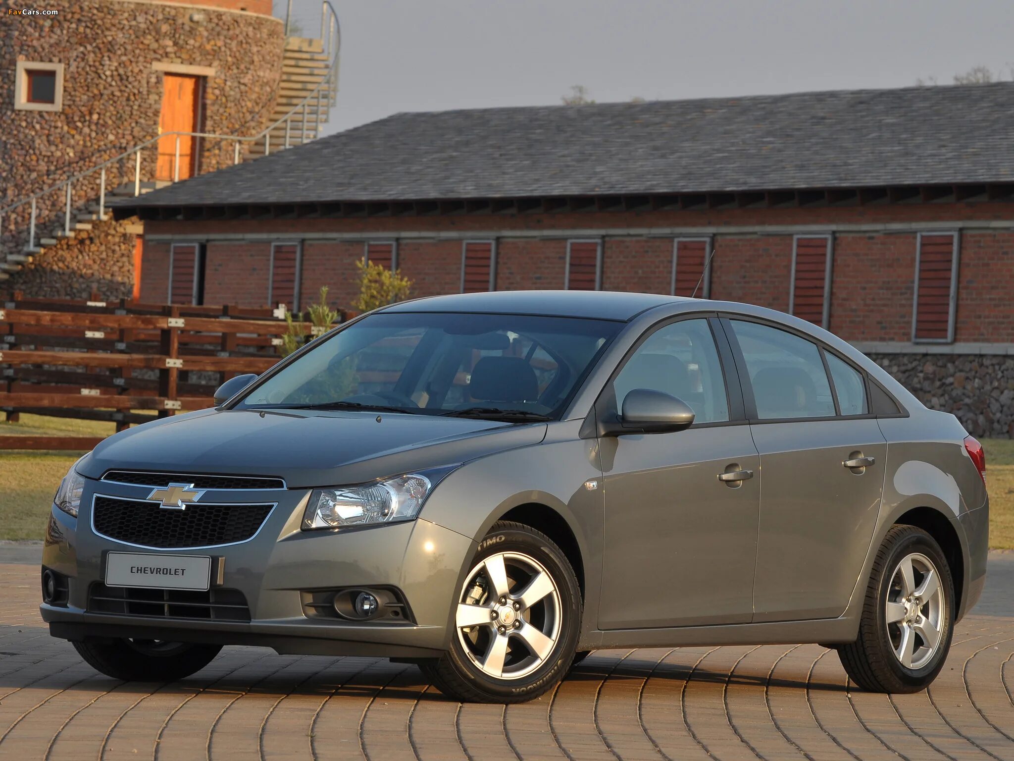 Chevrolet cruze 2010. 6. Chevrolet cruze 2010 год. 6 белый. Chevrolet cruze 2010 год.