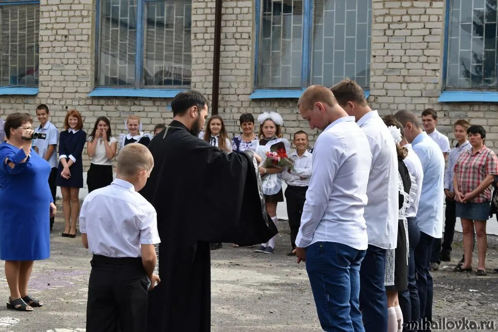 Михайловская СОШ Панинского района Воронежской области. Николаев Михайловская школа. Первая школа Михайловка. Михайловская школа 1. Школа номер 1 в россии