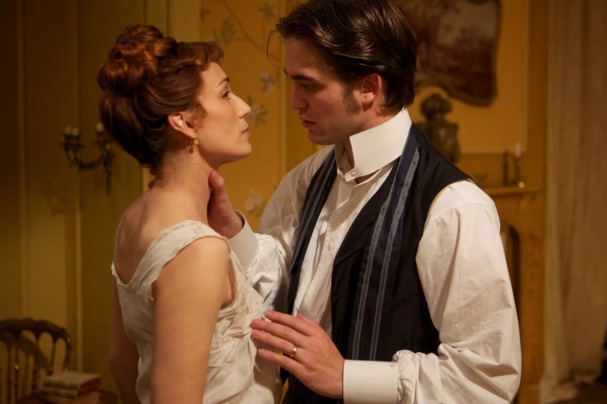 Три товарища фильм. Ленц три товарища. Приятель сюжет. Молодой и невинный фильм 1937. Отто кестер три товарища.