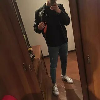 Парень не видна лица