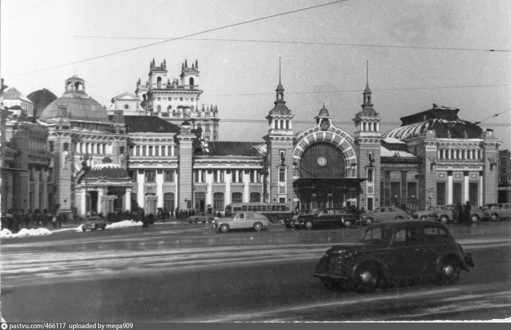 Москва ленинградская белорусский вокзал. Белорусский вокзал 1870. Белорусский вокзал Москвы в 1940. Белорусский вокзал 1936. Беларуский вокзал в Москве в 1945 году.