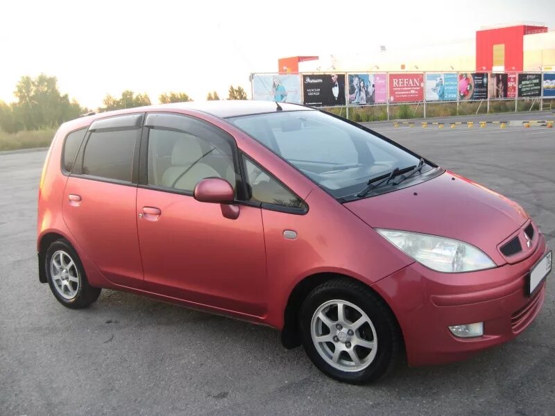 Mitsubishi colt 1.3. Митсубиси Кольт 1.3 2003. Мицубиси Colt 1.3 2008. Митсубиси Кольт 2008. Митсубиси Голд 2008.