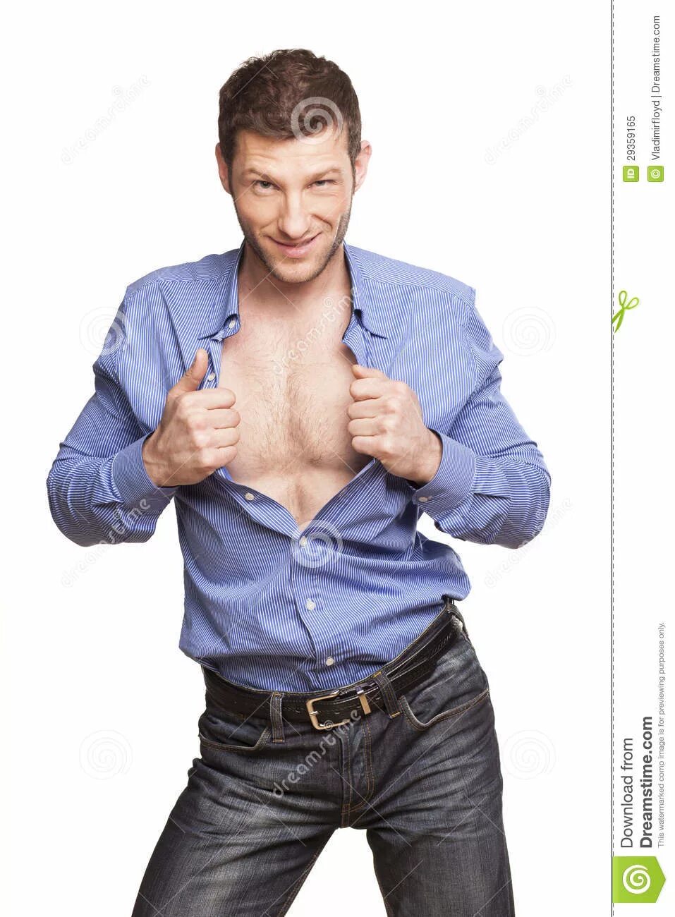 Мужчина снимает рубашку. Снятая рубашка. Поза со спины. Позы людей в одежде. Снятая рубашка.