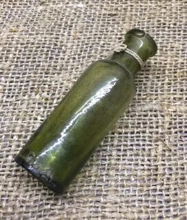 Старинный флакон 4 буквы