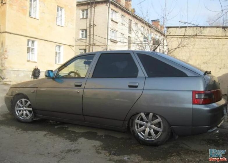 Ваз 2112 r15. Литьё на ваз 2112 р14. Ваз 2112 на дисках r15. Резина 185 70 r14 на ваз 2112. Ваз 2112 slik r14.