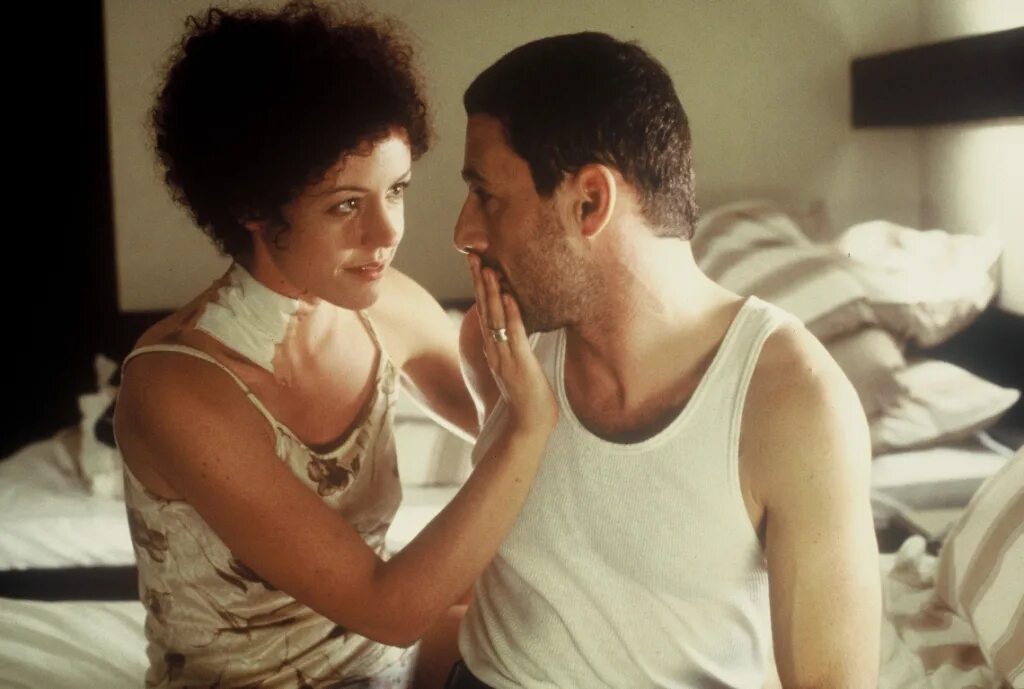 безумные трейлер. неортодоксальная сериал. Amazing dinoworld 2019 смотреть на русском. том харди в фильме безумный макс. вирус любви фильм.