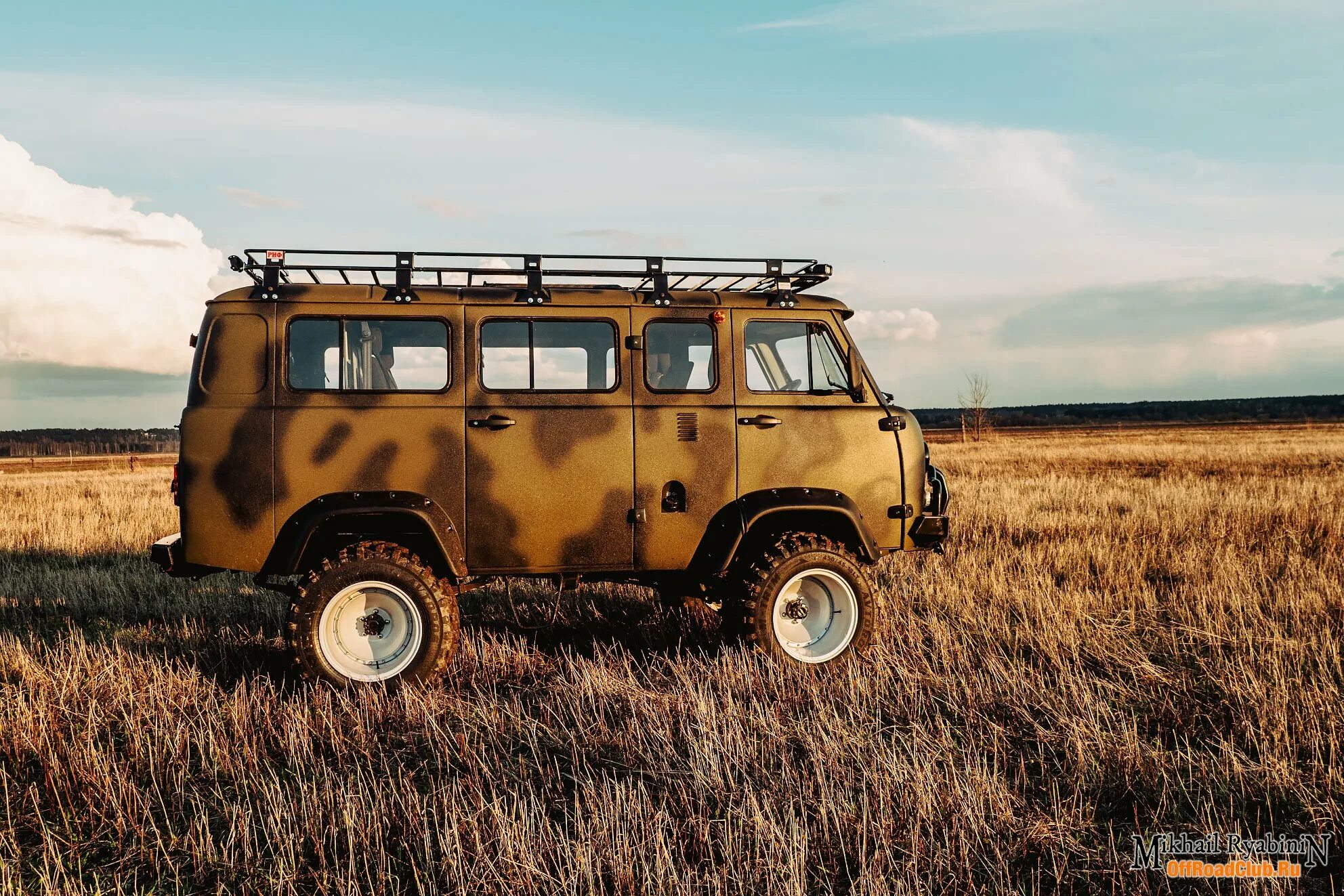 Уаз 452 экспедиционный. Уаз-452 буханка off road. Уаз буханка тюнинг фото. Уаз буханка тюнинг фото. Уаз-452 буханка off road.