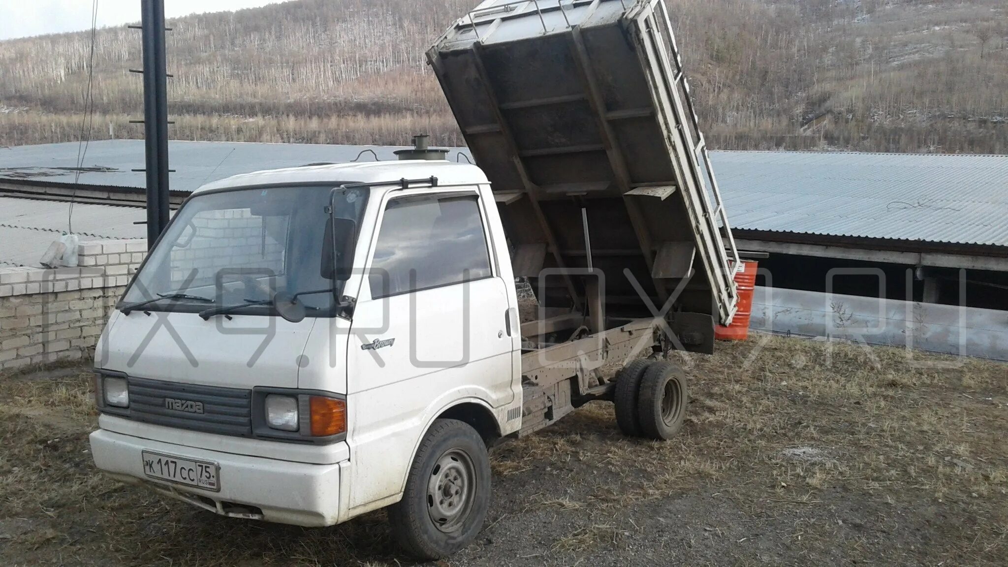 Дром грузовики 4. Мазда Бонго самосвал. Mazda Bongo 2022. Mazda Bongo 1996. Грузовик Мазда Бонго 4вд.