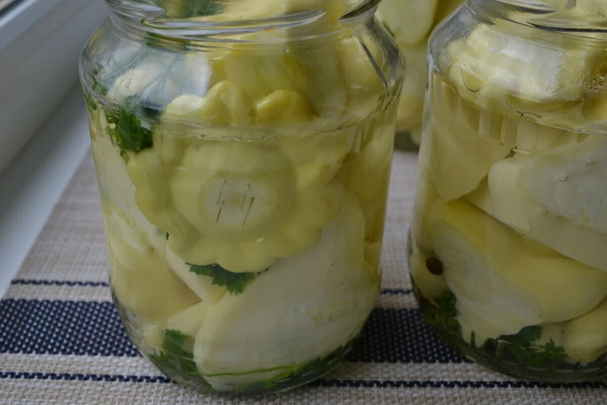 Как замариновать патиссоны быстро и вкусно. Мариновка патиссонов. закатка патиссонов. консервация патиссонов. патиссоны маринованные.